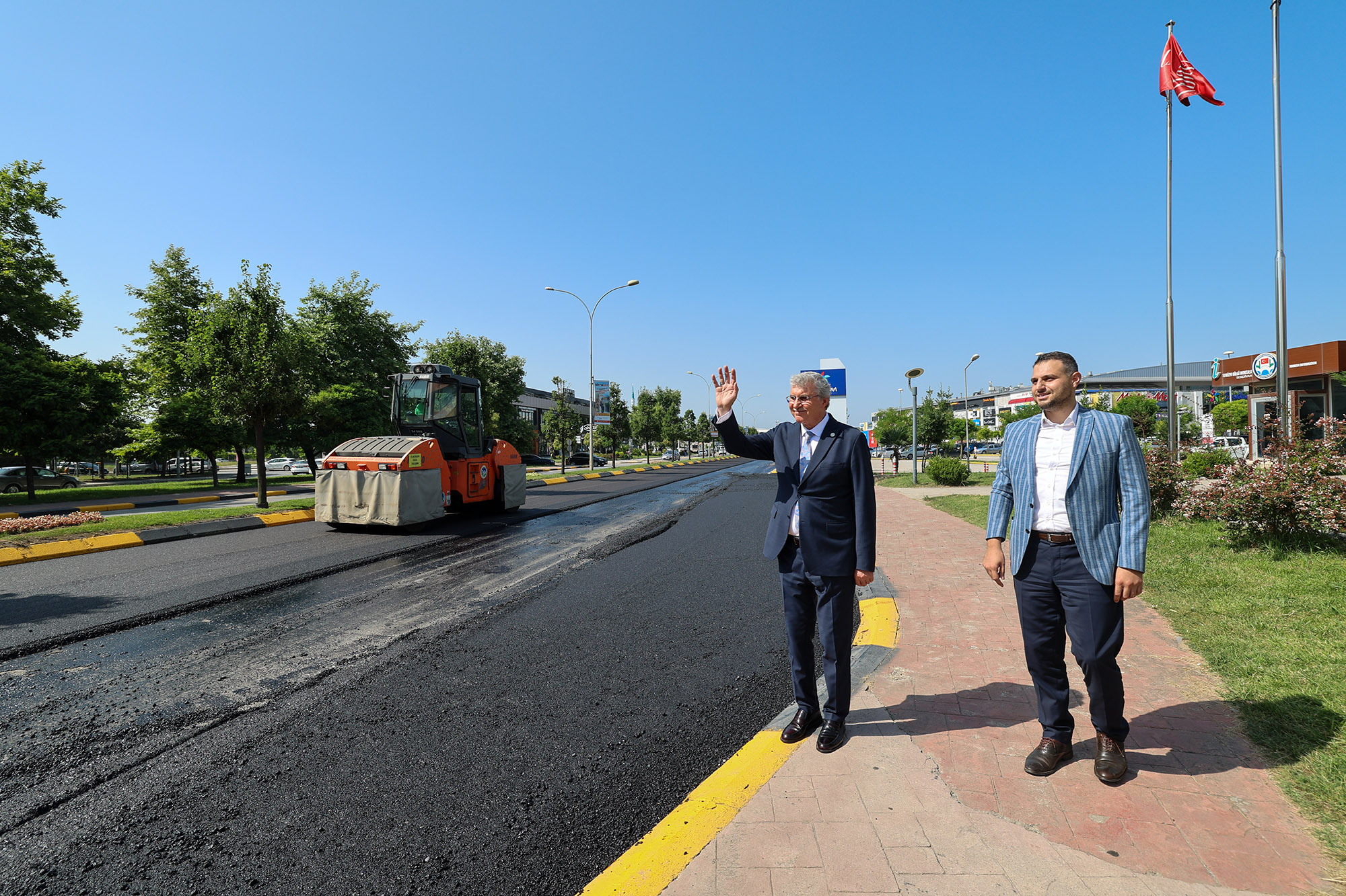 Serdivan’ın en yoğun caddesi yeni yüzüne kavuştu: Yüce’den 2 yeni alternatif güzergâh mesajı