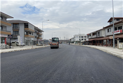 Büyükşehir’den Süleyman Binek Caddesine 2 günde 4 bin ton asfalt