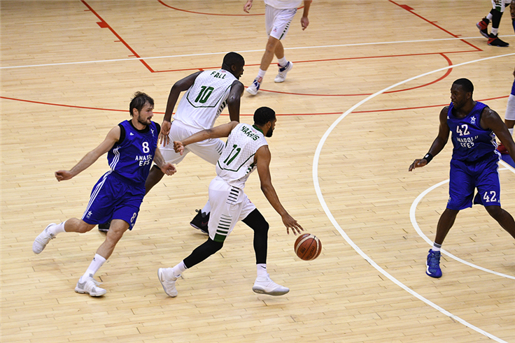 Büyükşehir Efes’e geçit vermedi