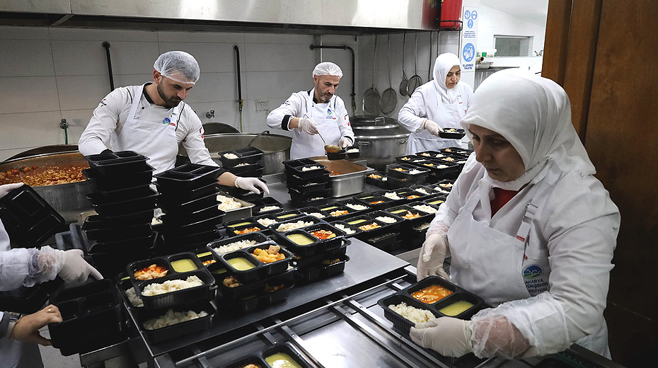Büyükşehir aşevi Ramazan boyunca vatandaşların yanında olacak