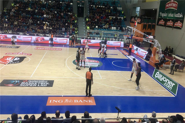 Büyükşehir Uşak’tan galibiyetle dönüyor