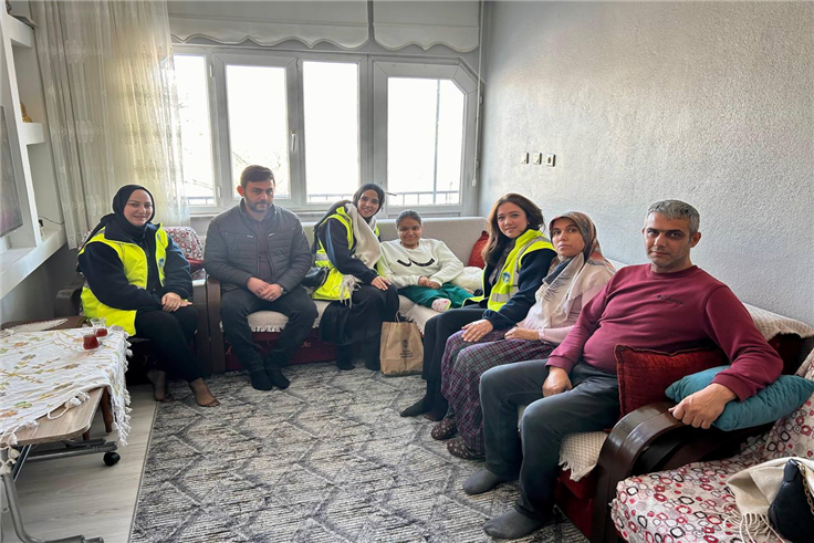 Büyükşehir’den Taraklı ’da gönüllere dokunan ziyaret