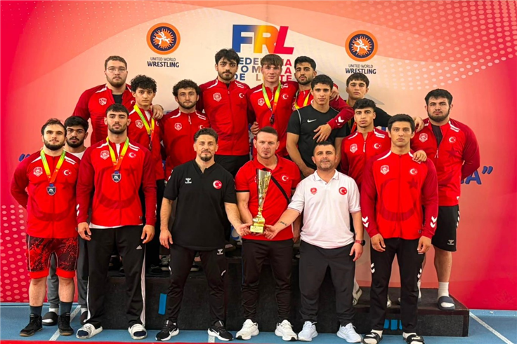 Büyükşehirli sporculardan güreş ve atletizmde önemli başarı