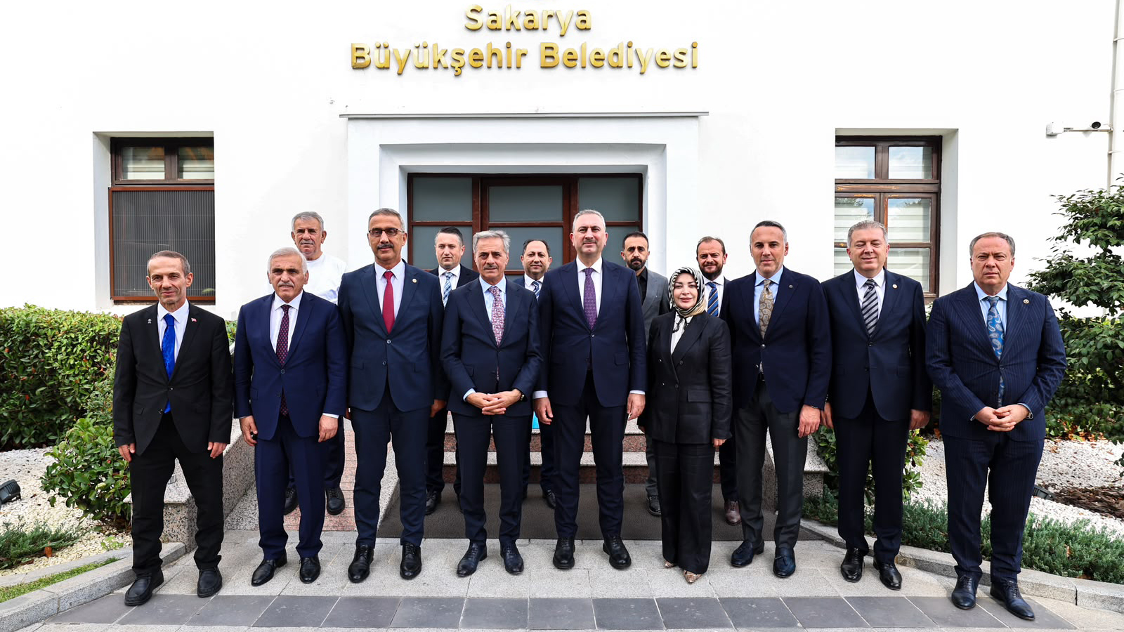“Vaatlerimizin üzerinde yatırımı şehrimizle buluşturuyoruz”