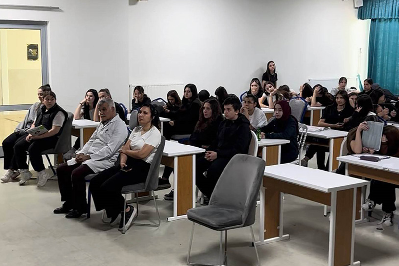 Gençlere “Bilinçli Teknoloji Kullanımı” eğitimi