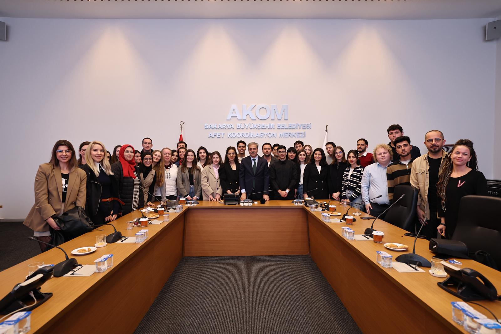 “Sakarya’yı geleceğin model şehirlerinden biri haline taşımak için gayretle çalışıyoruz”