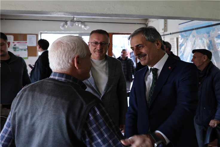 “Her ilçeye, her mahalleye hizmet götürmek için gayretle çalışıyoruz”