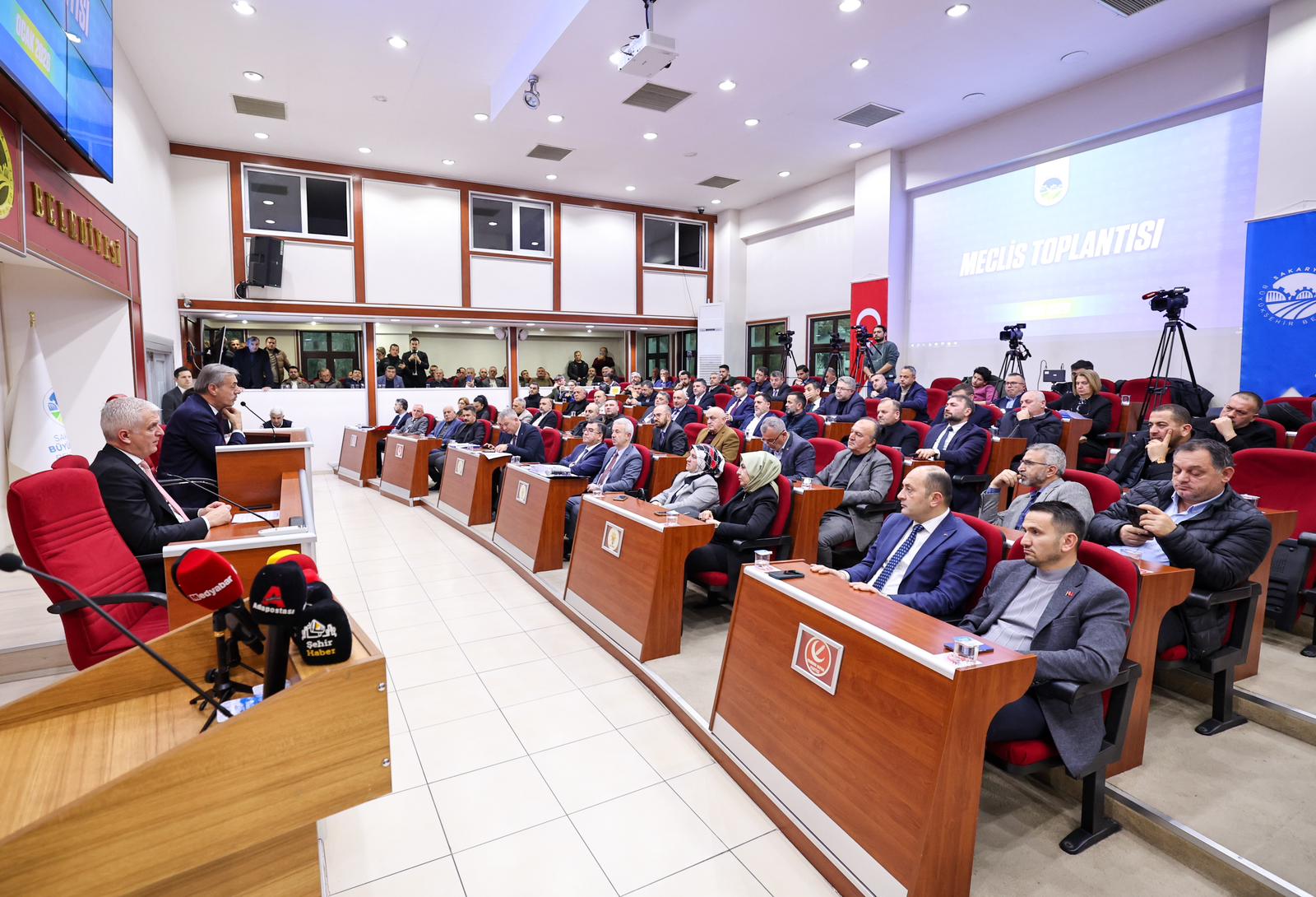 “Sapanca Gölü kıyılarını vatandaşlarımızın kullanımına sunmakta kararlıyız”