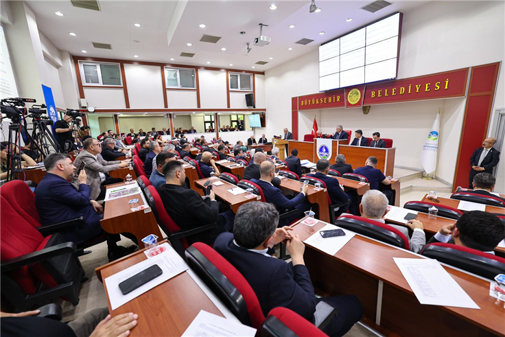 Sakarya’nın yarınları için 57 gündem Büyükşehir meclisinden geçti