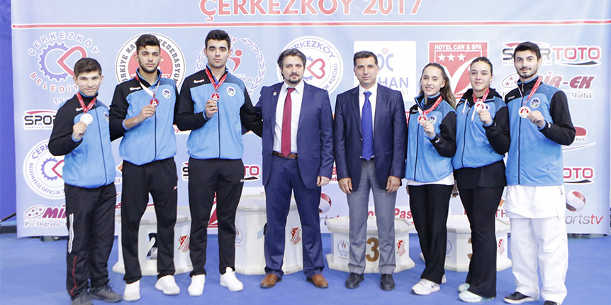 Büyükşehir Karate Takımı başarıya doymuyor