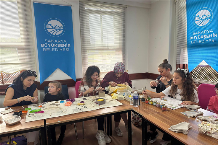 SAMEK’lerde ilk kez: Ara tatil anne-çocuk atölyeleriyle renklendi