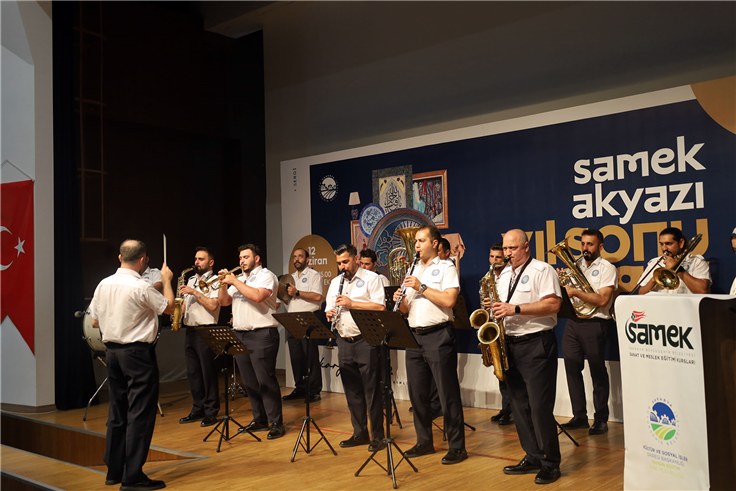 SAMEK’lerde yıl sonu heyecanı Akyazı’yla başladı