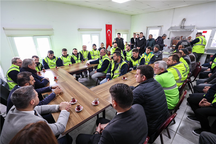 “Özverili çalışmalarınızla şehrin her noktasına ulaşıyoruz”