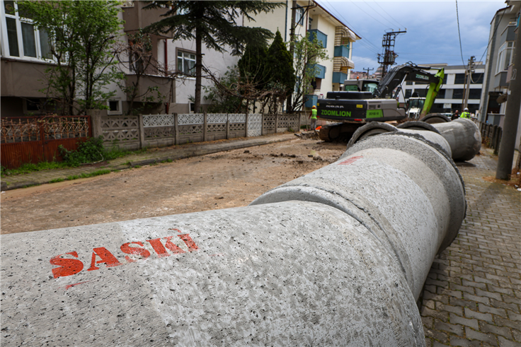 Erenler’in yeni ulaşım koridoruna SASKİ’den 5 kilometrelik yağmur suyu hattı