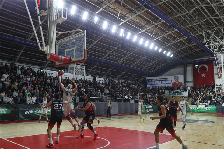 Büyükşehir Basketbol’dan taraftarı önünde net galibiyet: 86-66
