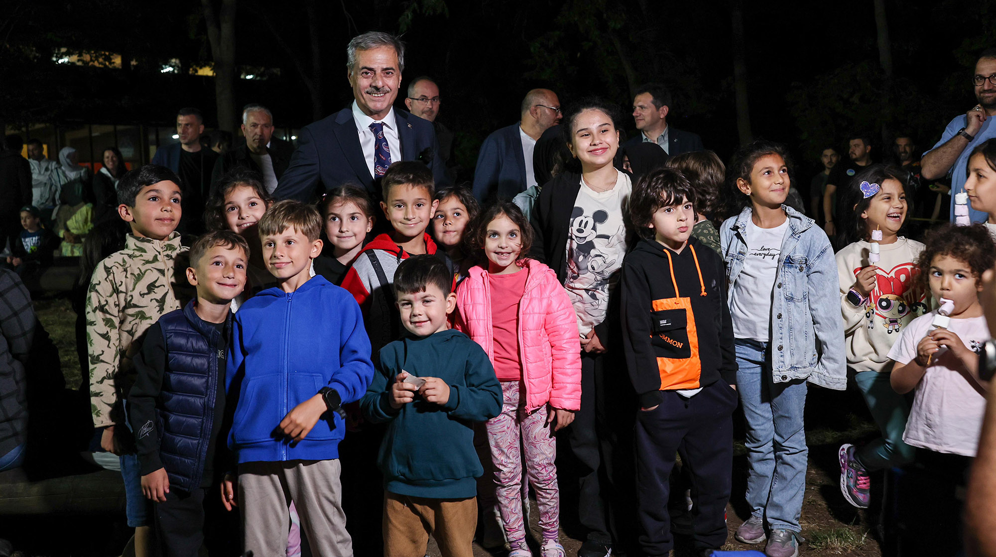 “Geleceğin mimarı evlatlarımızı desteklemeye devam edeceğiz”
