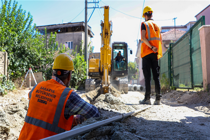 Adapazarı’nın iki mahallesine 3 bin metrelik yeni yağmursuyu hattı