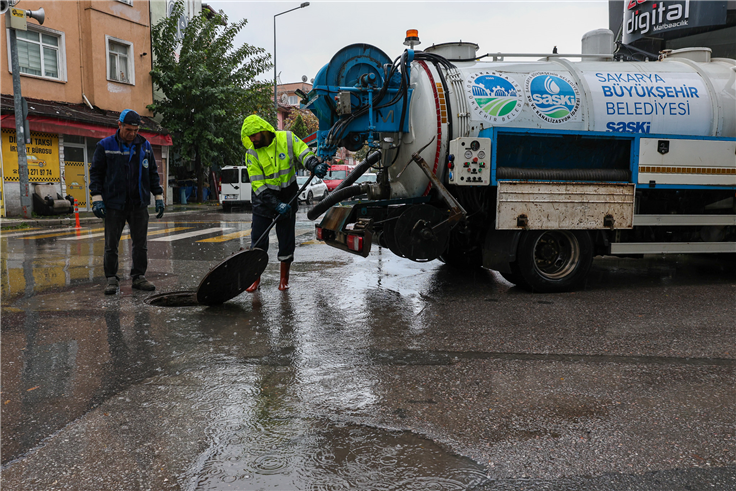 SASKİ’den yoğun yağışa hızlı müdahale