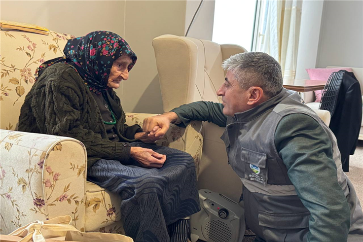 Büyükşehir depremzedeleri unutmadı