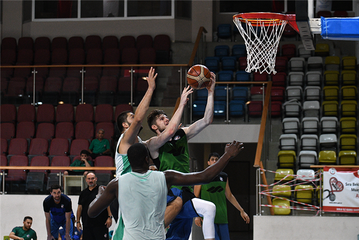 Büyükşehir yeni sezona Bolu’da hazırlanıyor 