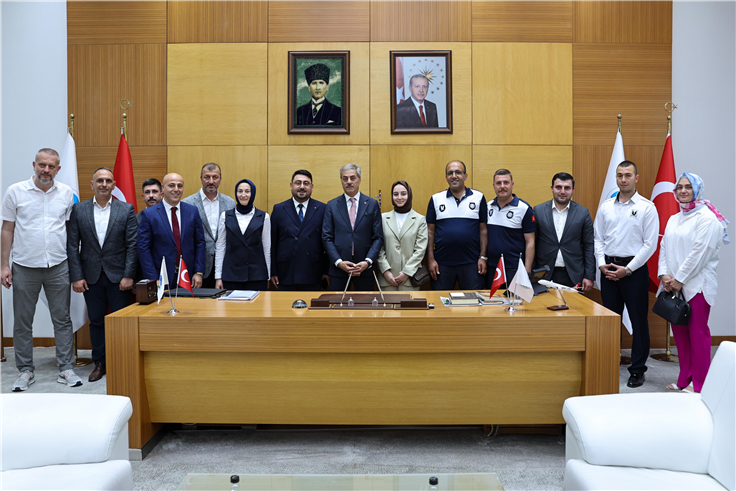 Büyükşehir’in geleneği bu bayram da bozulmadı