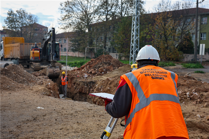 Alparslan Türkeş Caddesi’nde duble yol öncesi altyapı güçlendiriliyor
