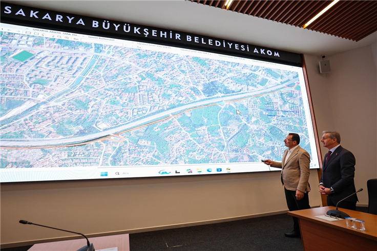 “Duble yollar ile Sapanca’da ulaşım sorunu çözülüyor”