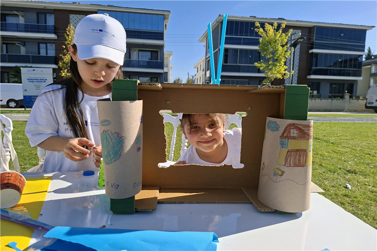 Minikler doğanın izinde: Çevre için öğrendiler, ürettiler