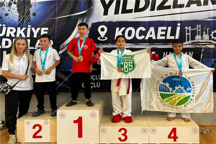 Büyükşehir’in minik yıldızları Kocaeli’den 19 madalya ile döndü