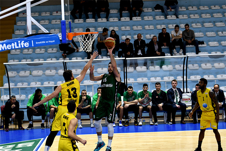 Büyükşehir İstanbul’dan galibiyetle dönüyor
