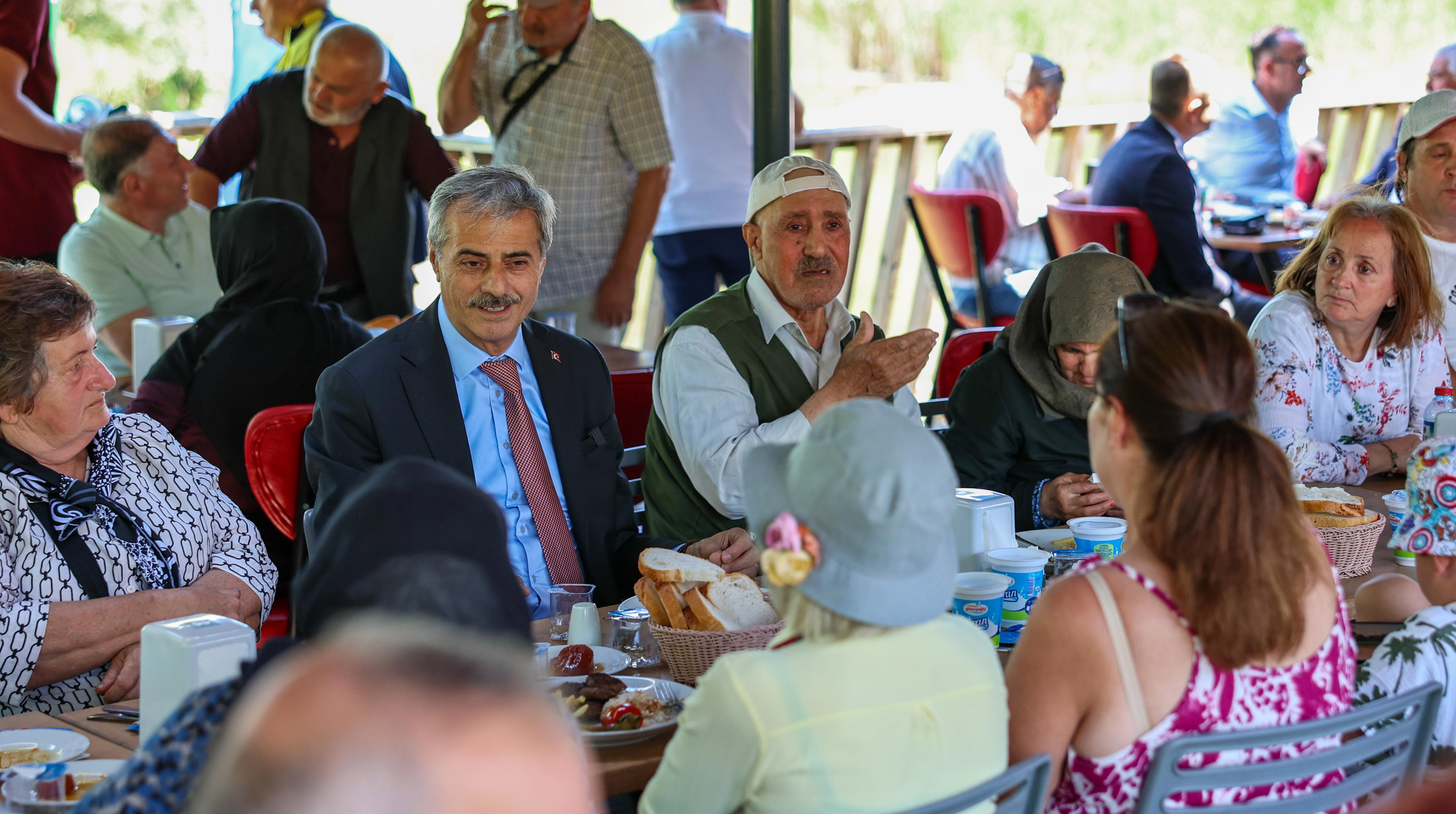 “Yaşlılarımızın yanında olmaya devam edeceğiz”