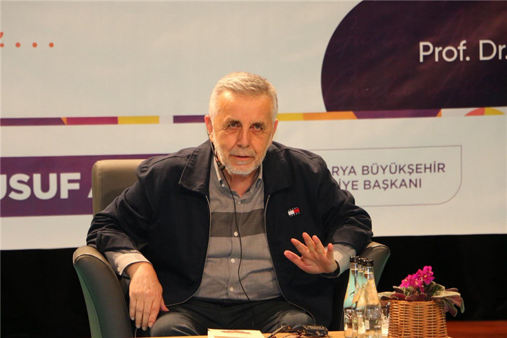 Güçlü Aile Akademisi’nin ilk konuğu Prof. Dr. Erol Göka oldu: “Aile toplumun temelidir...”