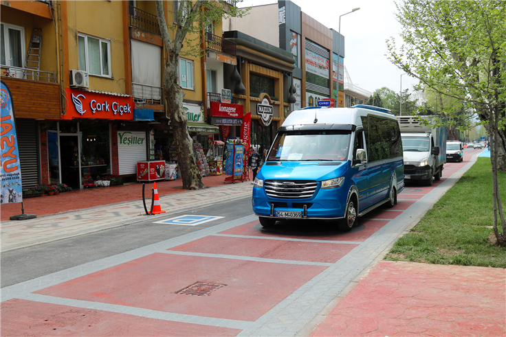 Çark Caddesi rengârenk yüzüyle ilk misafirlerini karşıladı