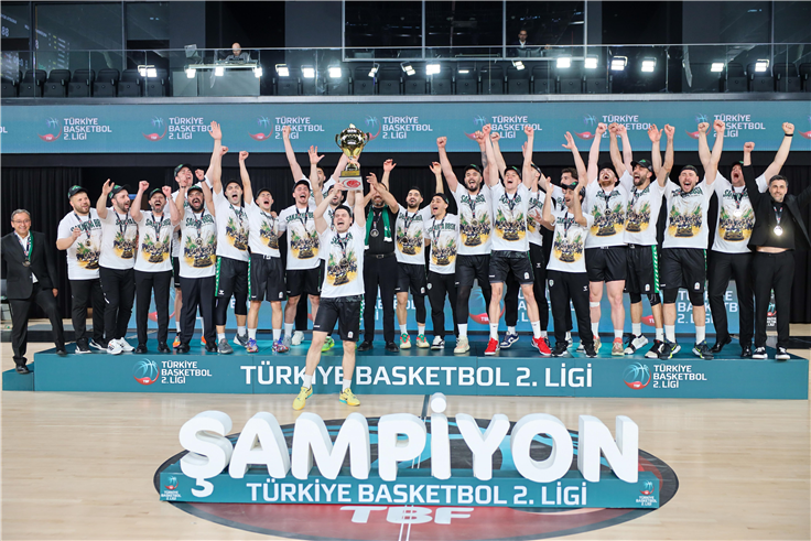 Şampiyon Büyükşehir Basketbol!