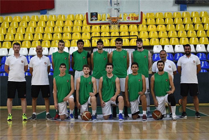 Büyükşehir Basket parkeye indi