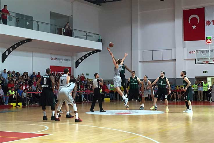 Büyükşehir Basket Avantajı Kaptı