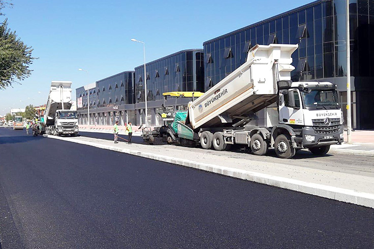 Sağlık Caddesi modern görünüme kavuştu