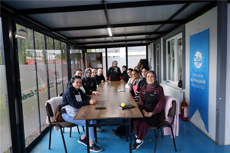 Büyükşehir’den Arifiye’ye profesyonel mutfak atölyesi