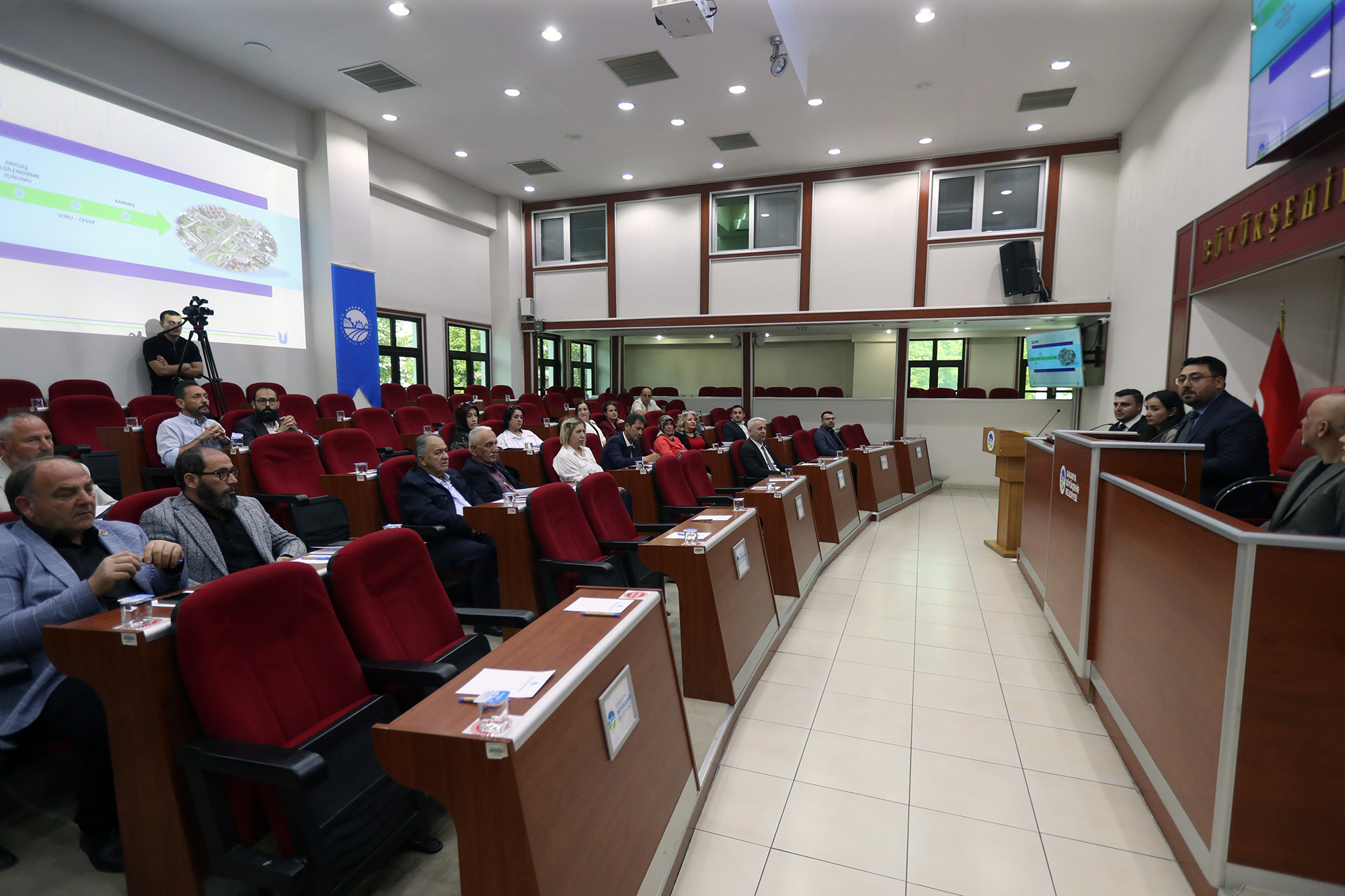 Yazlık Katlı Kavşağı için bilgilendirme toplantısı: Vatandaşlar merak ettiklerine cevap aradı