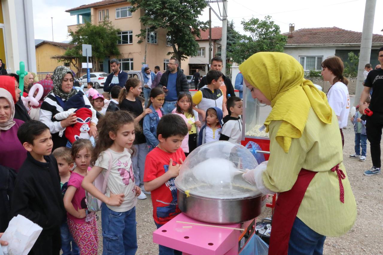 Geyve SGM’de minikler unutamayacakları bir şenlikte buluştu