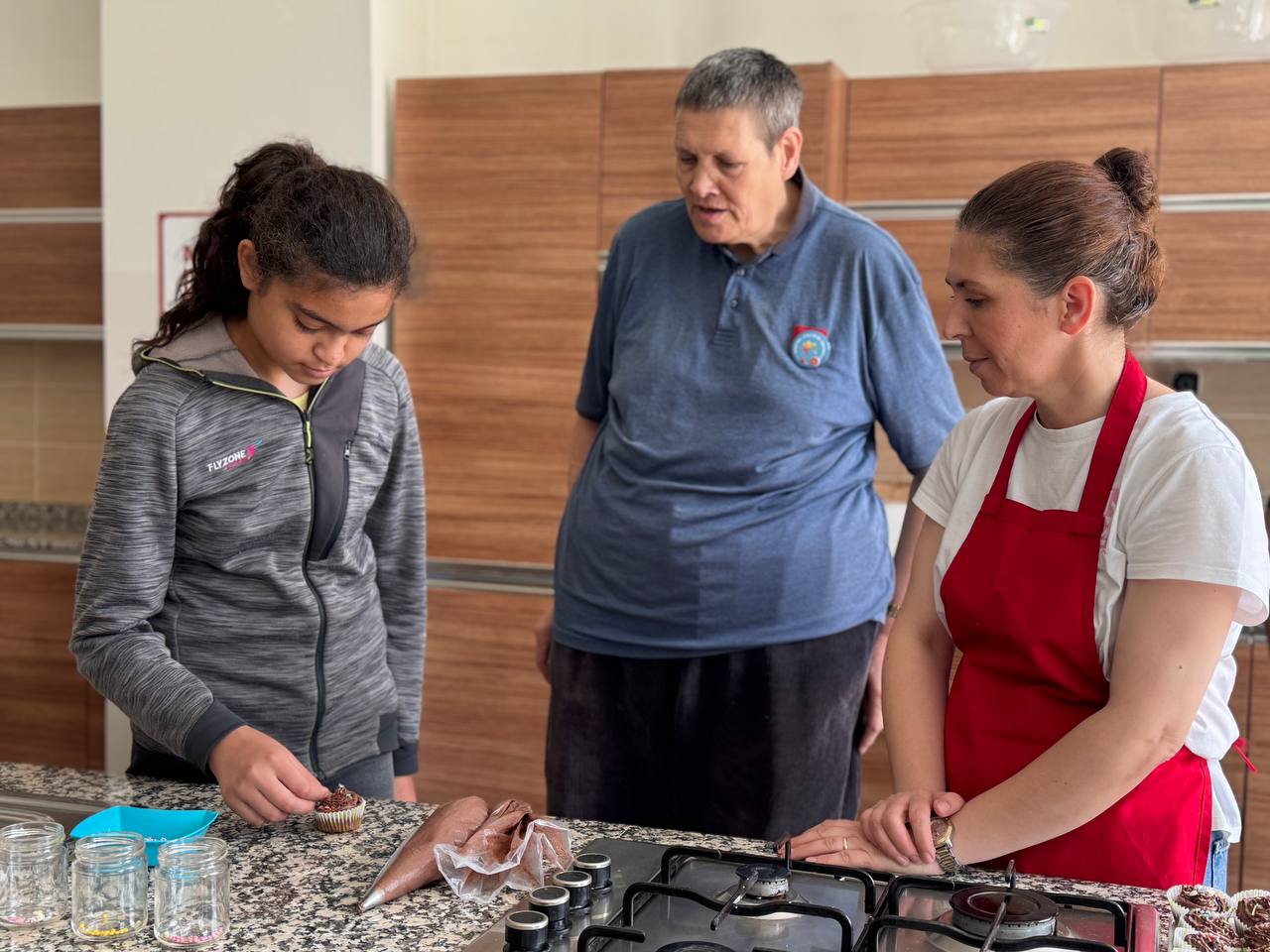 Engelsiz hobi atölyelerinde özel öğrenciler arkadaşlıklarını pekiştiriyor