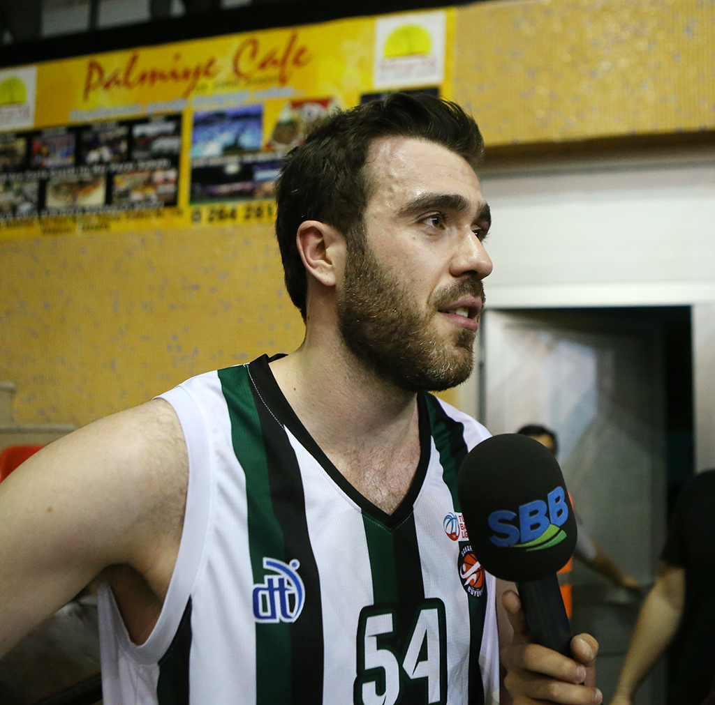 Büyükşehir Basket Lidere Geçit Vermedi
