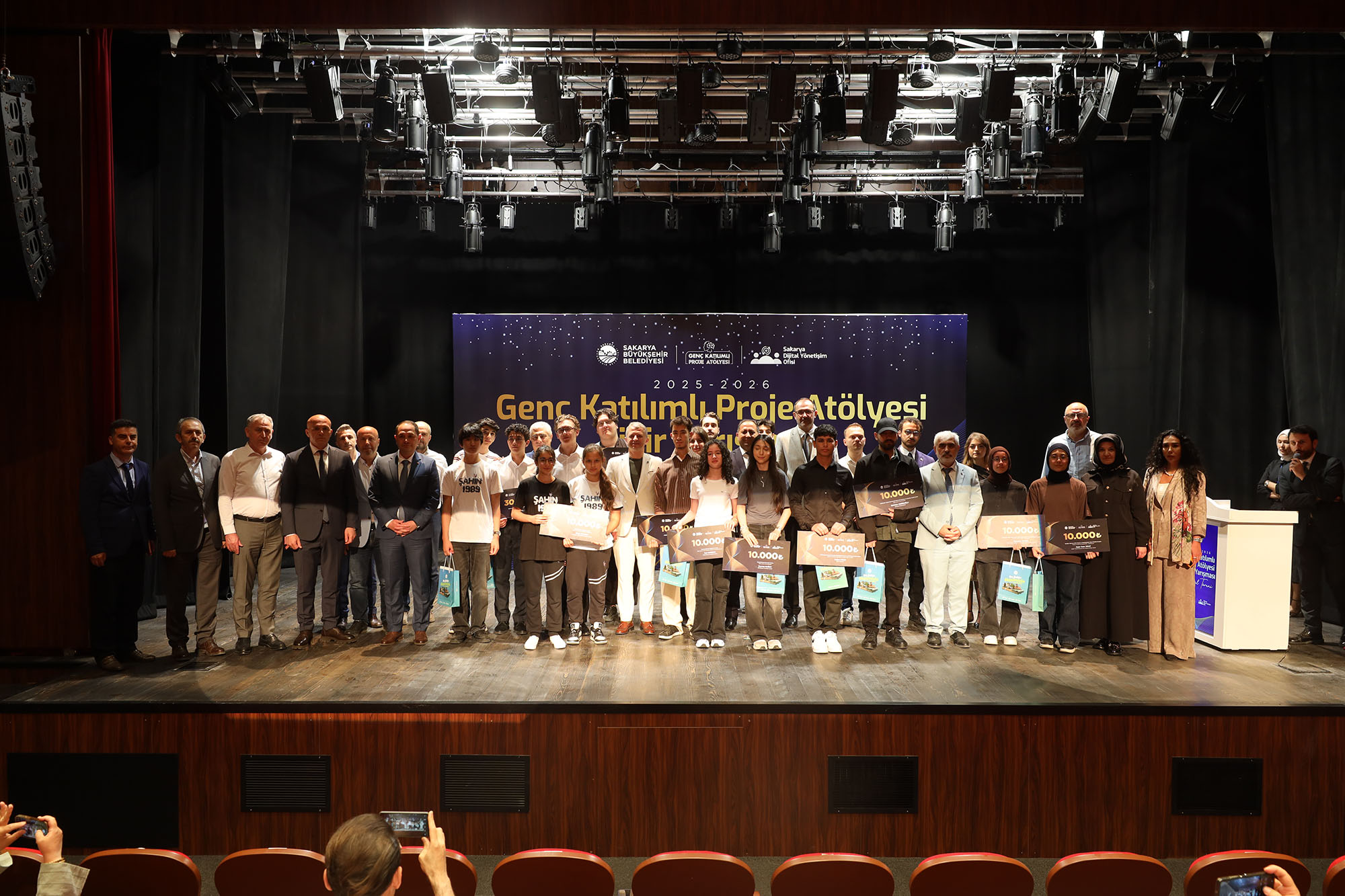 Genç Katılımlı Proje Atölyesi Fikir Yarışmasında ödüller sahiplerini buldu