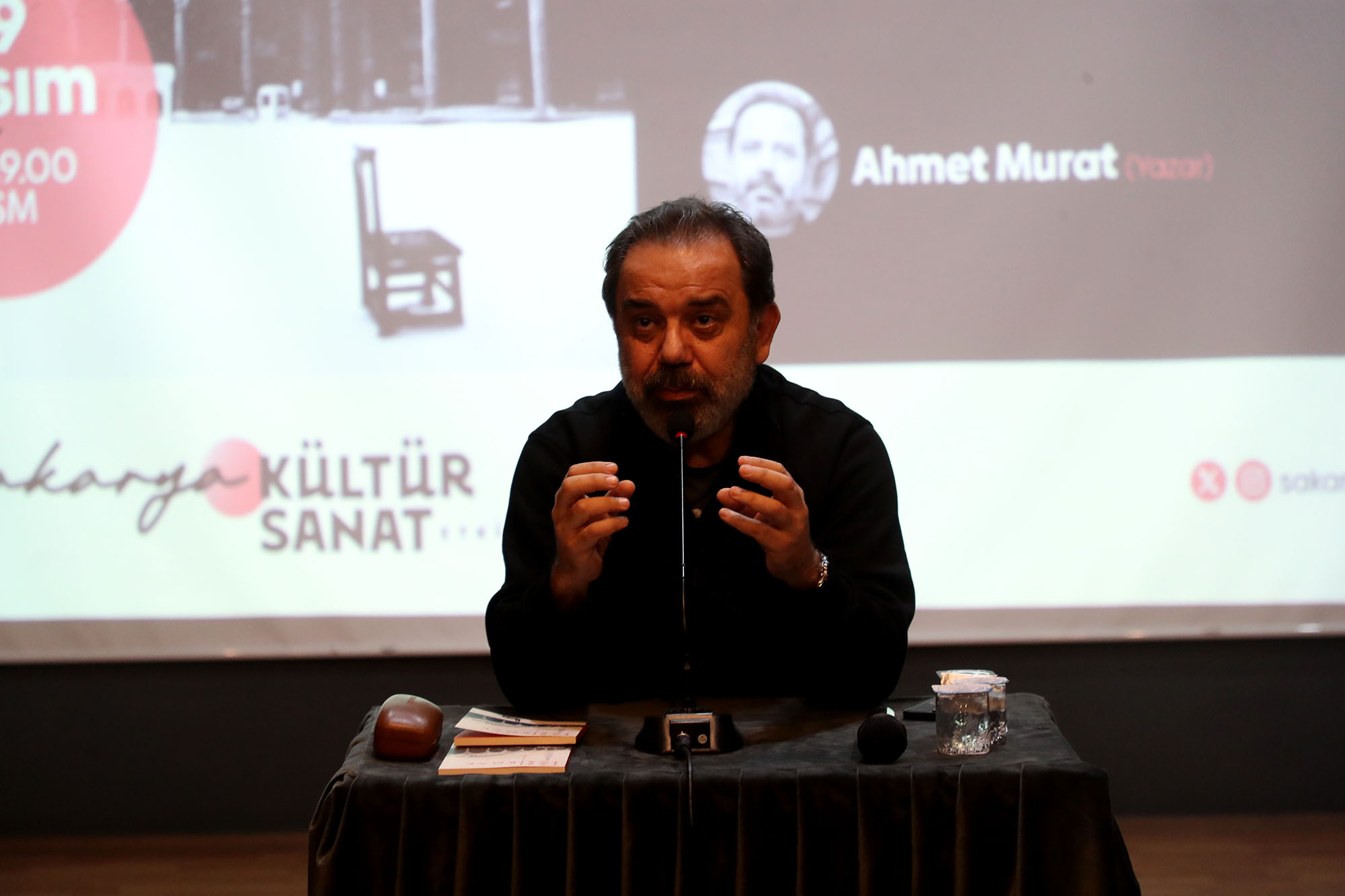 Yazar Ahmet Murat Özel OSM’de kültür sanat dostlarıyla buluştu