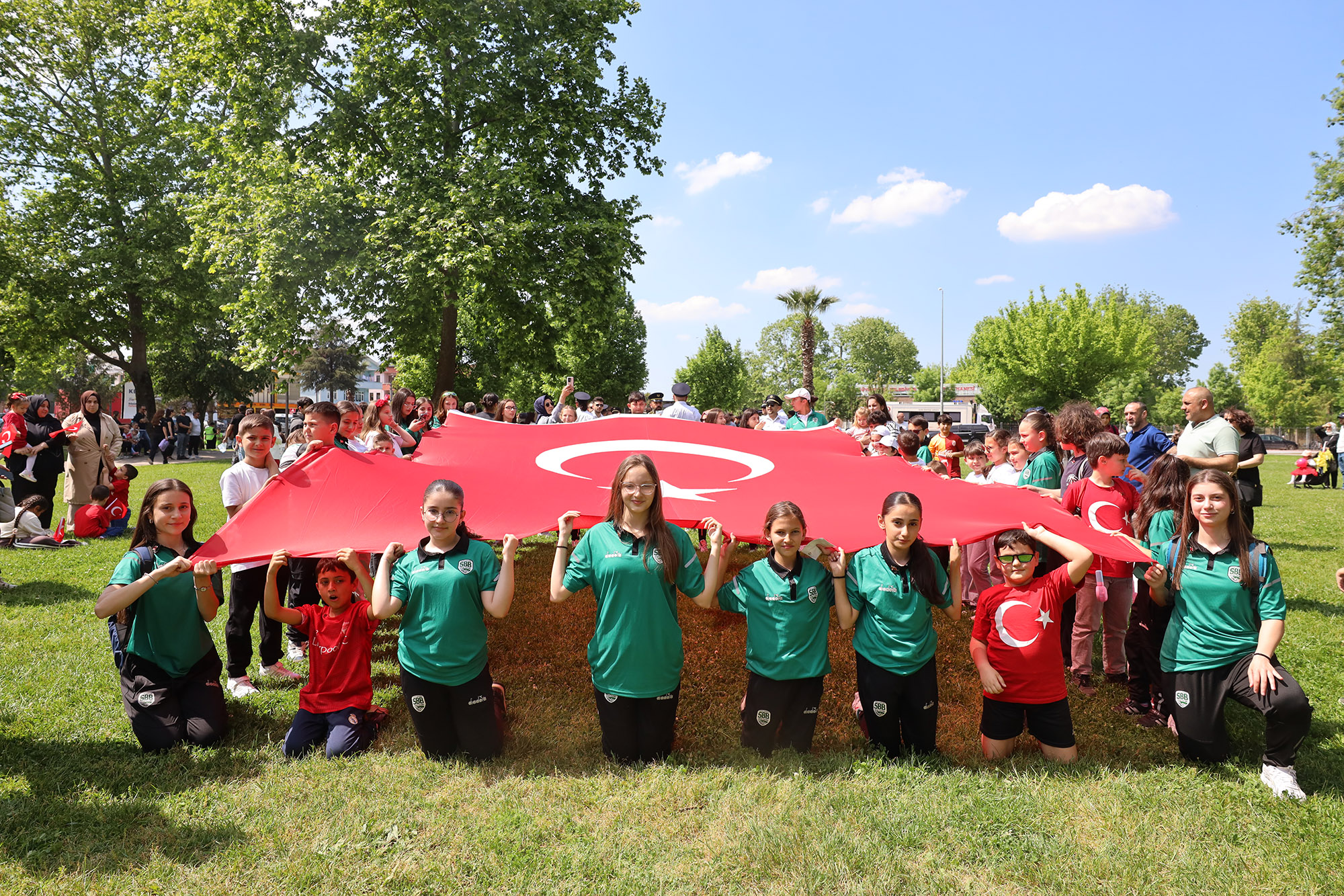 Aziz Duran Parkı’nda 19 Mayıs şöleni yaşandı