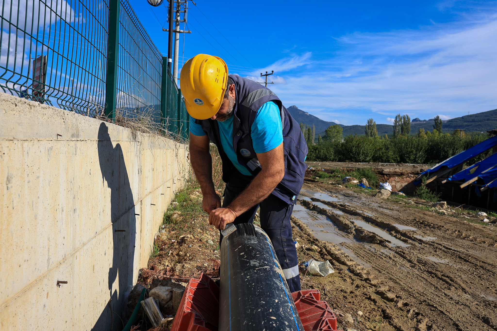 Geyve’de içme suyu iletim kapasitesi iki katına çıkarıldı