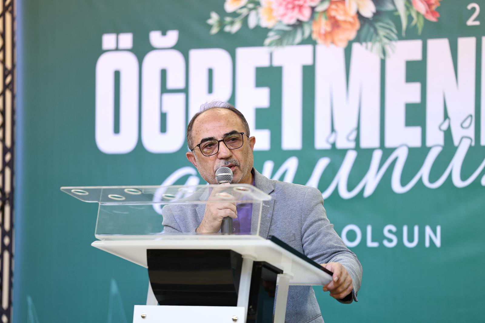 “Şehrimizde eğitime katkı sunacak projeleri bir bir hayata geçiriyoruz”