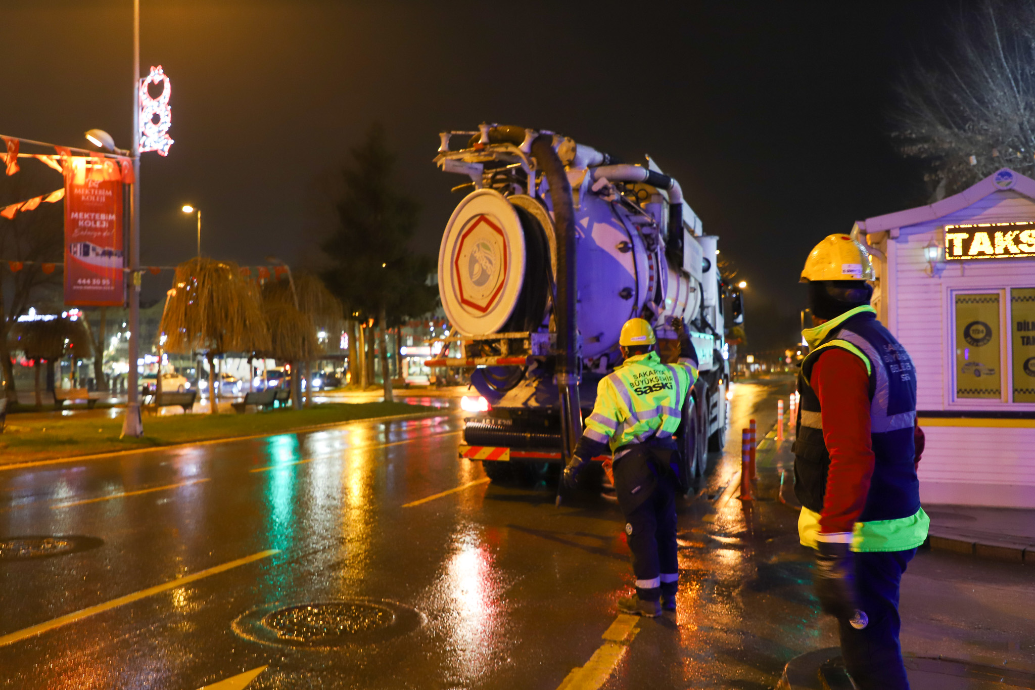 Temizlik ve bakım çalışmaları ile yağmur suyu hatları güvenli hale getirildi