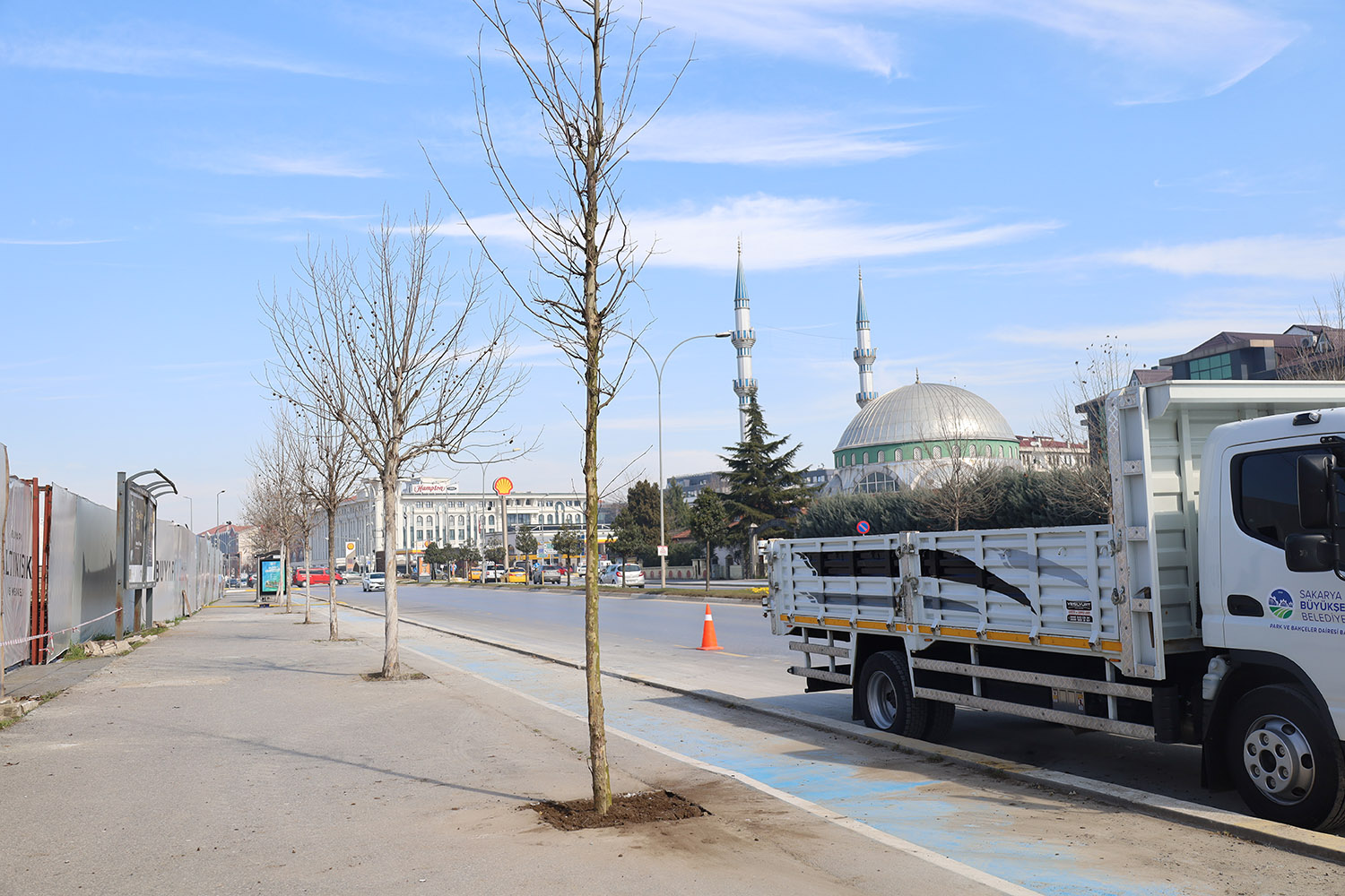 Büyükşehir ‘yeşil’ dokunuşla şehrin çehresini değiştiriyor