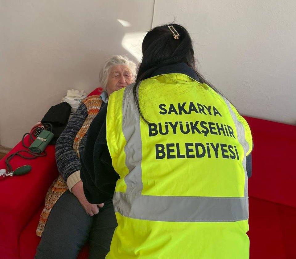 Yaşlılara hem moral hem de şifa eli: YADEM